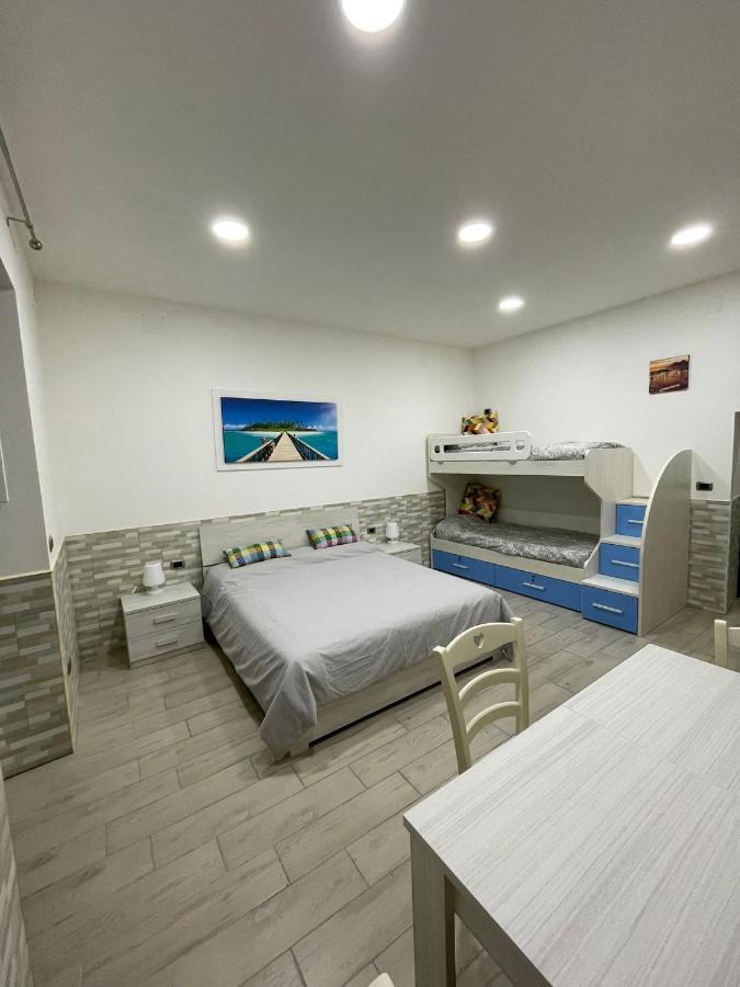 Casa Vacanze Luisa Napoli Eksteriør bilde