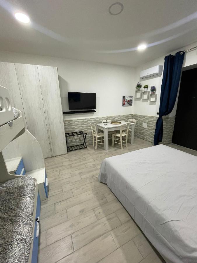 Casa Vacanze Luisa Napoli Eksteriør bilde